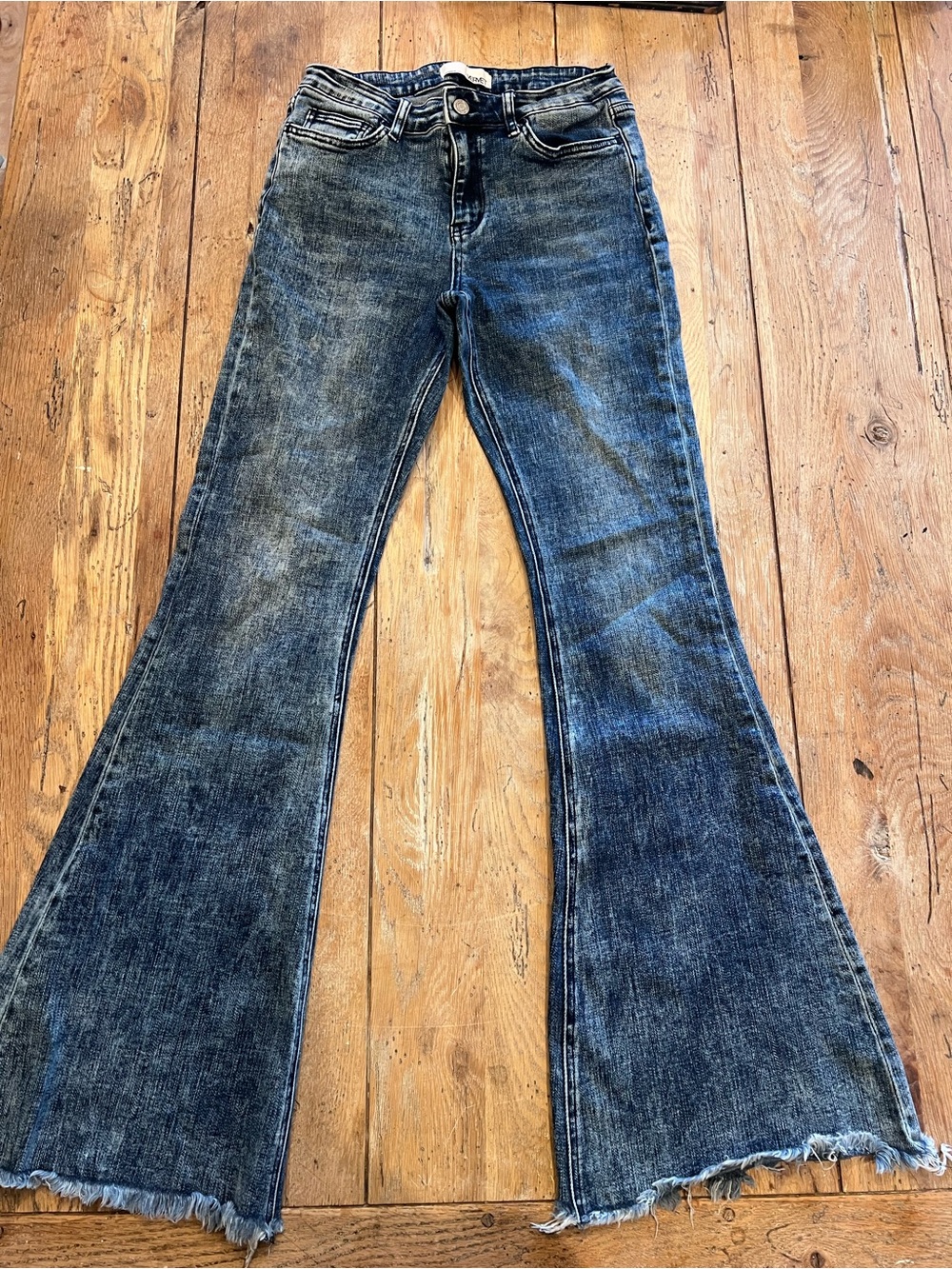 High-Rise Indigo Flared Jeans with Frayed Hem 29 Y2K Fit and Flare Dark Wash